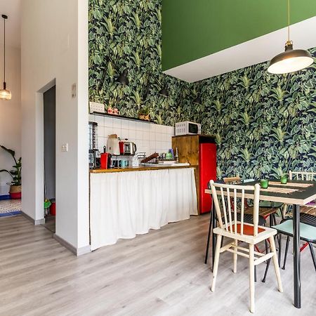 Four Rooms Hostel Луго Экстерьер фото