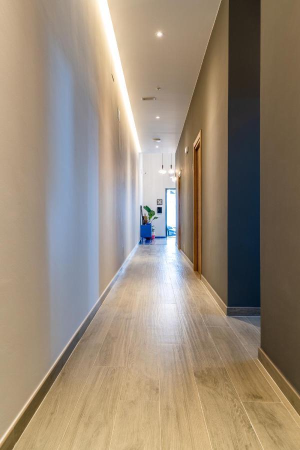 Four Rooms Hostel Луго Экстерьер фото