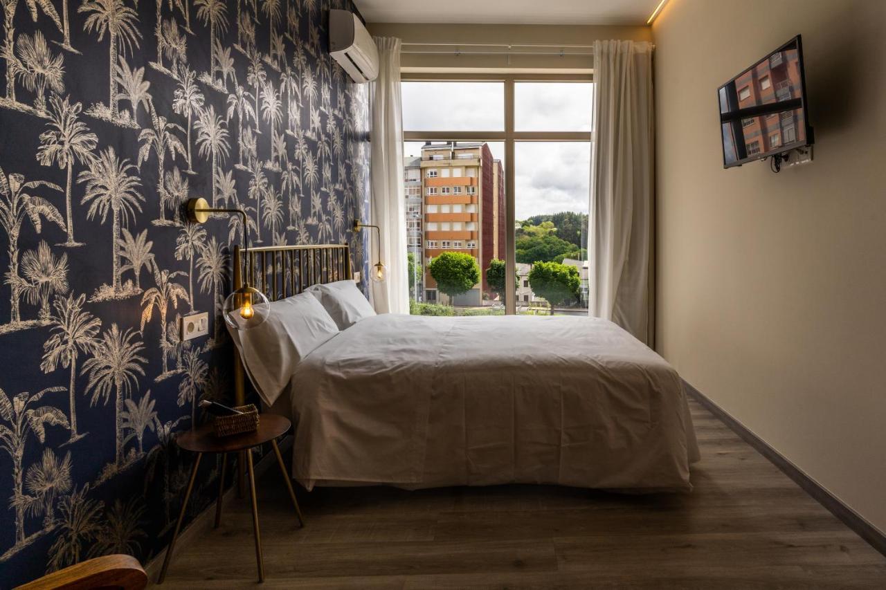 Four Rooms Hostel Луго Экстерьер фото