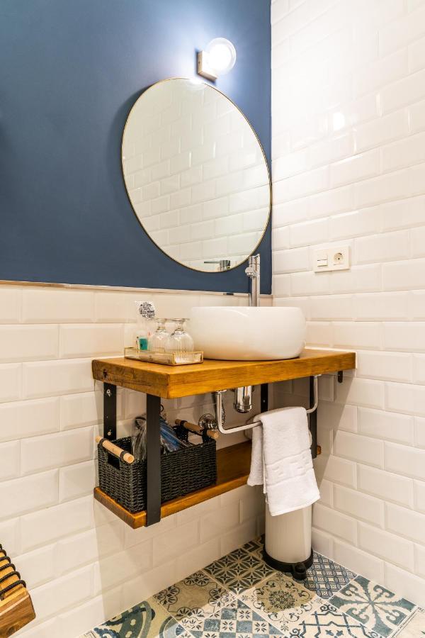 Four Rooms Hostel Луго Экстерьер фото