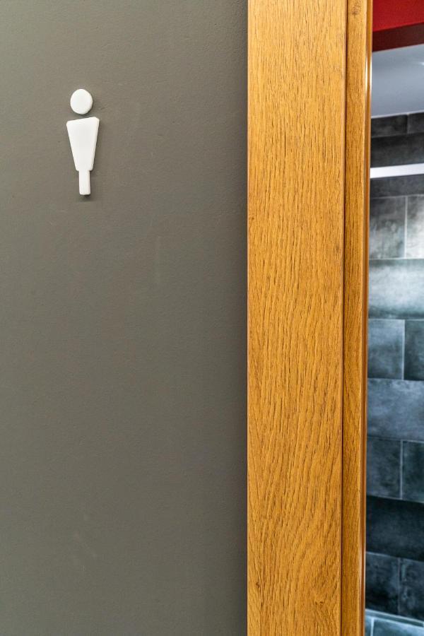 Four Rooms Hostel Луго Экстерьер фото